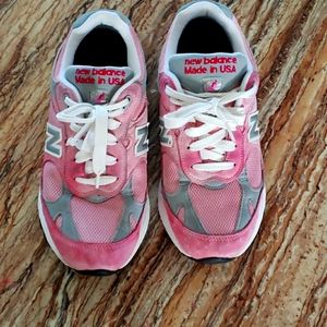 New Balance 993 Susan G Komen Breast Cancer Awareness Athletic Shoes Size 7.5